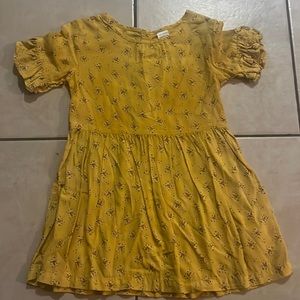 Girls Yellow / Flower Top Size 2T